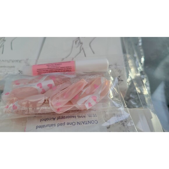 Glitter & Hearts Press On Nails - 3 sets - Picture 3 of 5